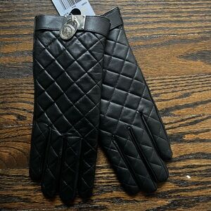 Black quilted leather gloves NWT